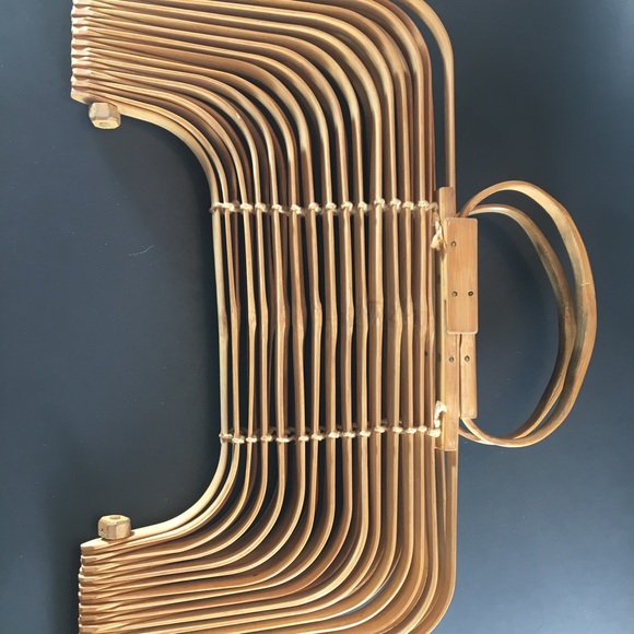 🔥🔥 Classic Vintage 🔥🔥Bamboo Collapsable Cage Purse - Picture 3 of 3